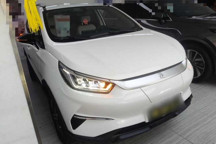 Used BYD Yuan Pro 2023 401KM Luxury Version Front Right 45 Deg