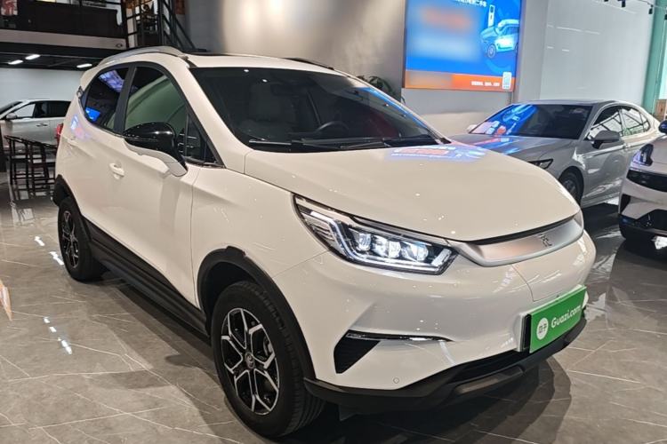 Used BYD Yuan Pro 2023 401 km Deluxe Version Front Right 45 Deg