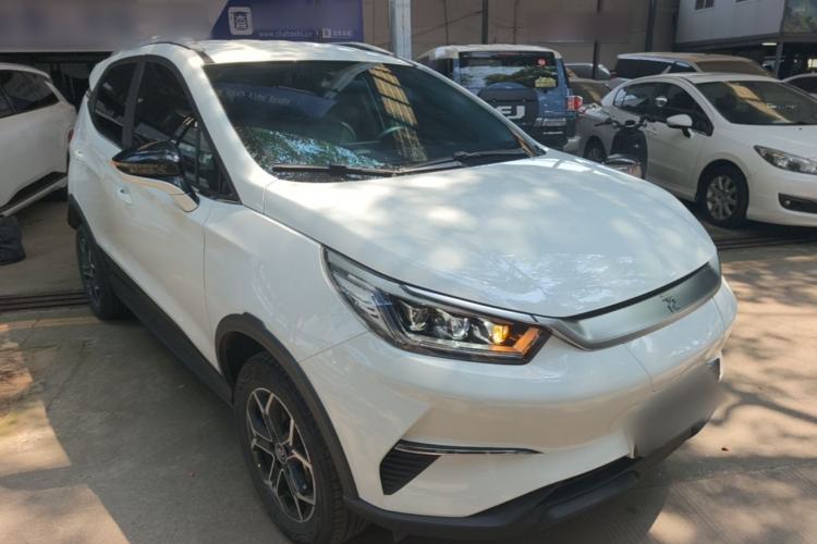 Used BYD Yuan Pro 2023 401KM Luxury Version Front Right 45 Deg