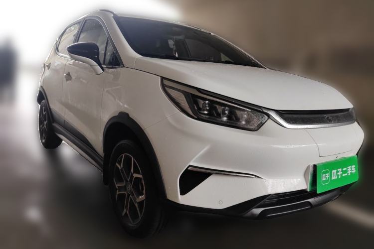 Used BYD Yuan Pro 2023 401 km Deluxe Version Front Right 45 Deg