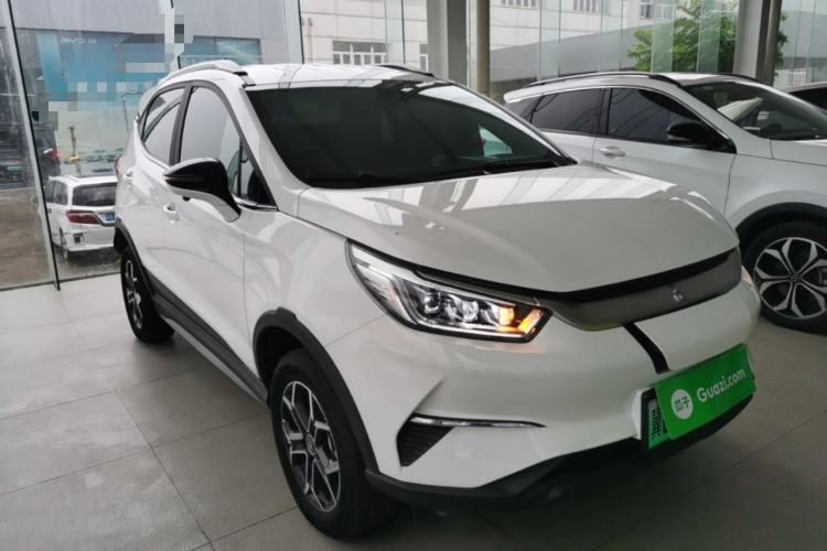 Used BYD Yuan Pro 2023 401KM Luxury Version Front Right 45 Deg