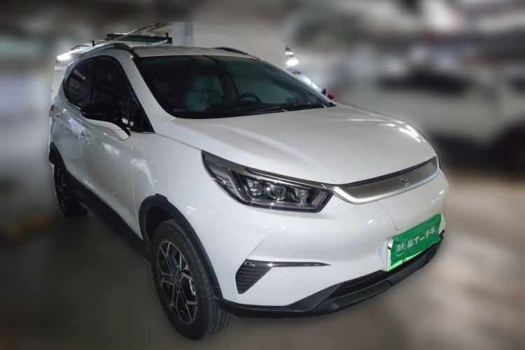 Used BYD Yuan Pro 2023 401KM Luxury Version Front Right 45 Deg