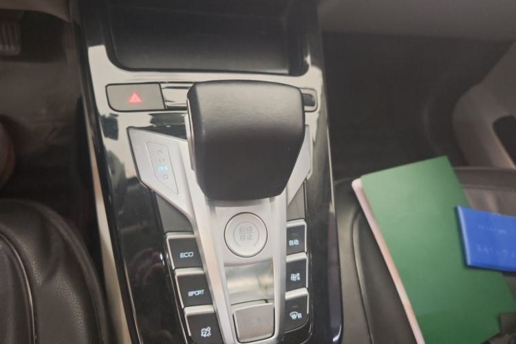 Used BYD Yuan Pro 2023 401 km Deluxe Version Gear Lever