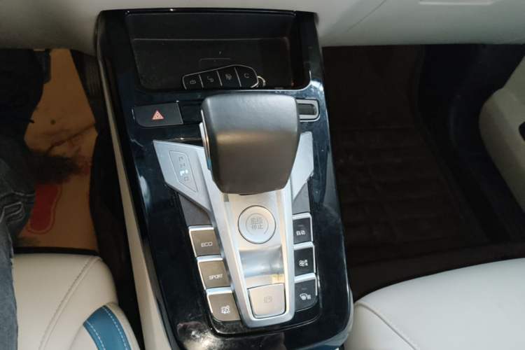 Used BYD Yuan Pro 2023 401 km Deluxe Version Gear Lever