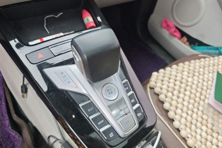 Used BYD Yuan Pro 2023 401 km Deluxe Version Gear Lever