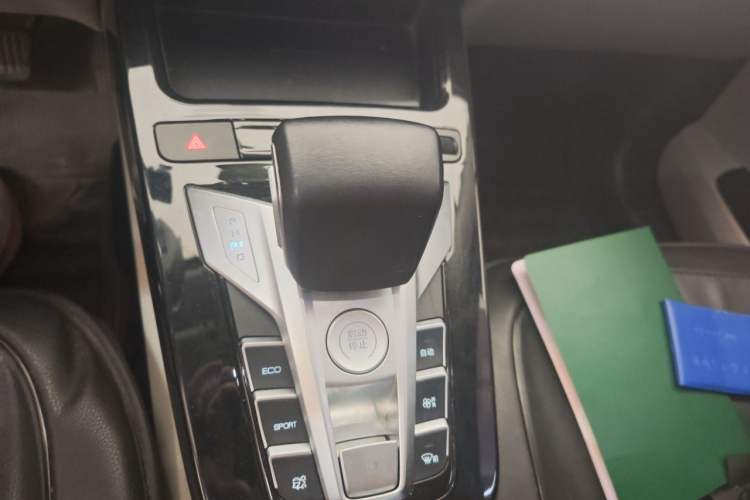 Used BYD Yuan Pro 2023 401 km Deluxe Version Gear Lever