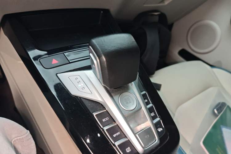 Used BYD Yuan Pro 2023 401 km Deluxe Version Gear Lever