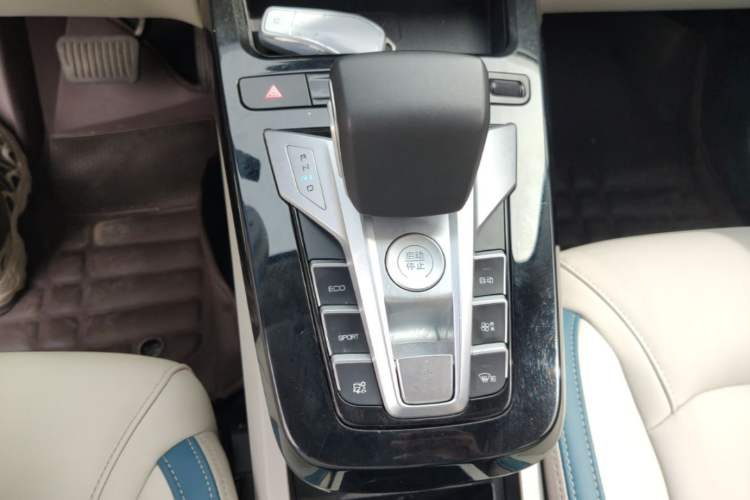 Used BYD Yuan Pro 2023 401KM Luxury Version Gear Lever