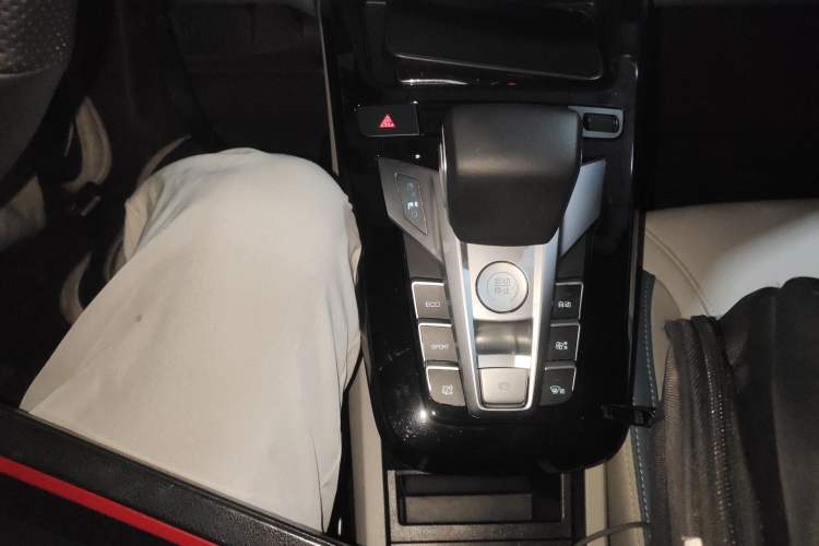 Used BYD Yuan Pro 2023 401 km Deluxe Version Gear Lever