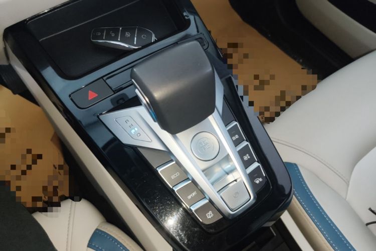 Used BYD Yuan Pro 2023 401KM Luxury Version Gear Lever