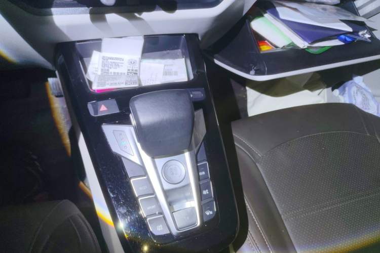 Used BYD Yuan Pro 2023 401KM Luxury Version Gear Lever