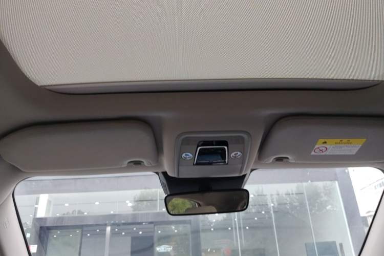 Used BYD Yuan Pro 2023 401 km Deluxe Version Headliner