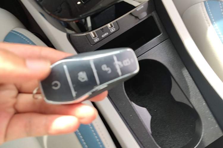Used BYD Yuan Pro 2023 401 km Deluxe Version Interior 1