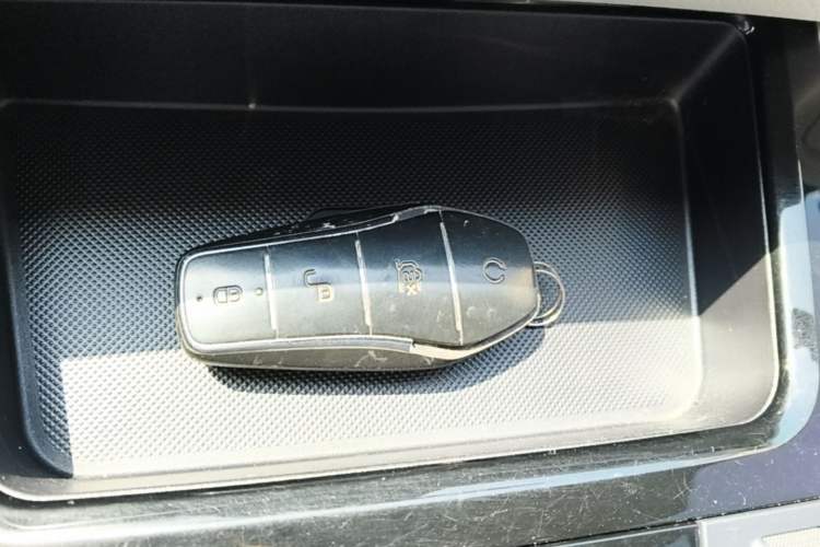 Used BYD Yuan Pro 2023 401KM Luxury Version Interior 1