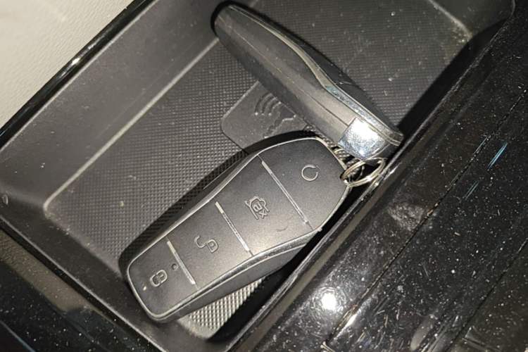 Used BYD Yuan Pro 2023 401 km Deluxe Version Interior 1