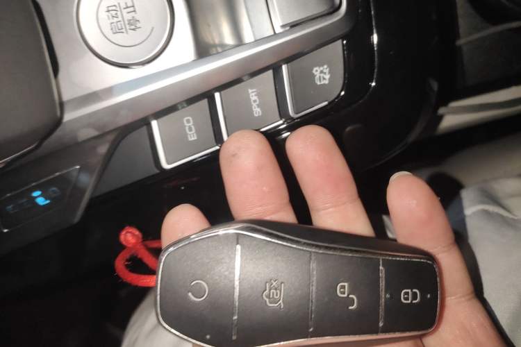 Used BYD Yuan Pro 2023 401 km Deluxe Version Interior 1