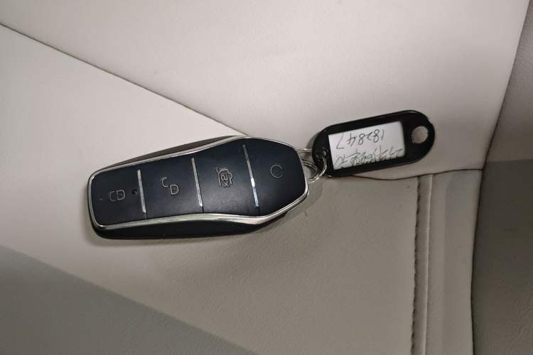 Used BYD Yuan Pro 2023 401 km Deluxe Version Interior 1