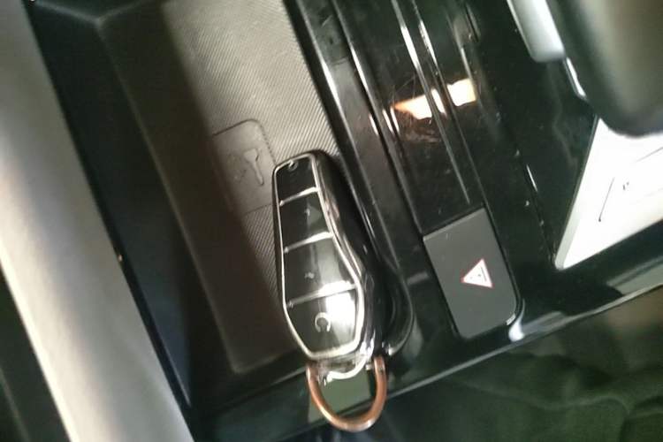 Used BYD Yuan Pro 2023 320KM Luxury Version Interior 1