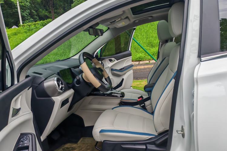 Used BYD Yuan Pro 2023 401 km Deluxe Version Interior 2