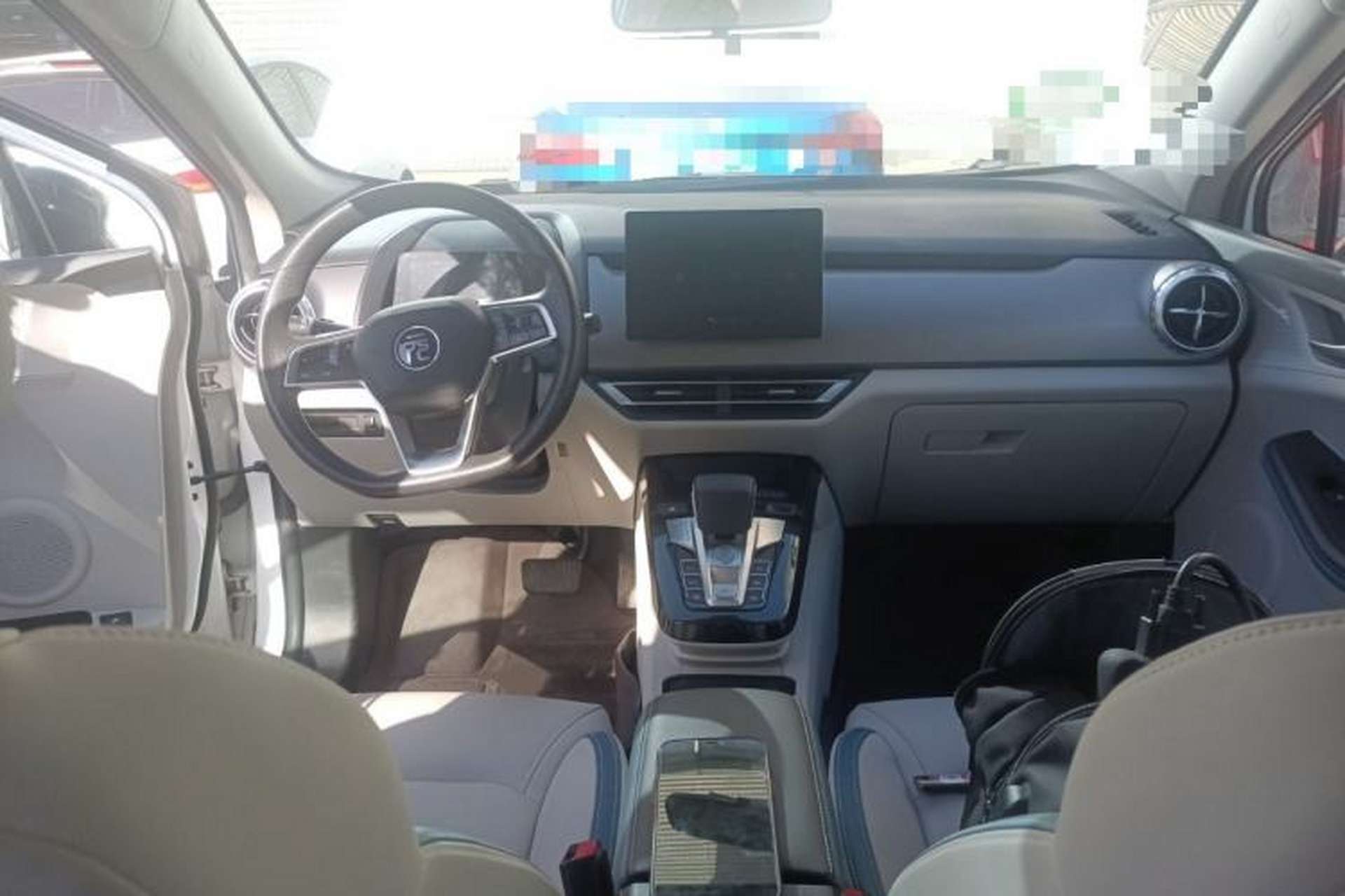 Used BYD Yuan Pro 2023 401KM Luxury Version Interior 2
