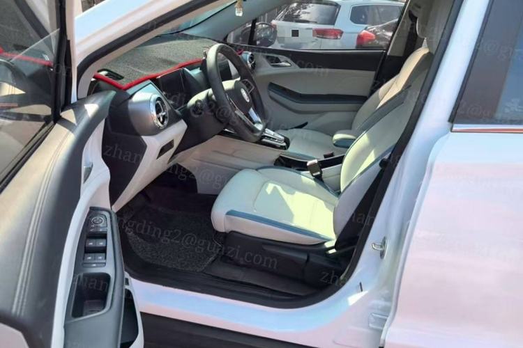 Used BYD Yuan Pro 2023 401KM Luxury Version Interior 3