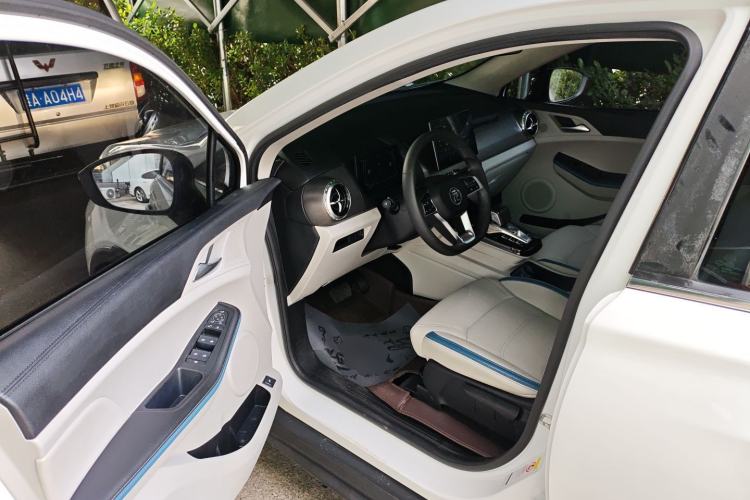 Used BYD Yuan Pro 2023 401 km Deluxe Version Interior 3