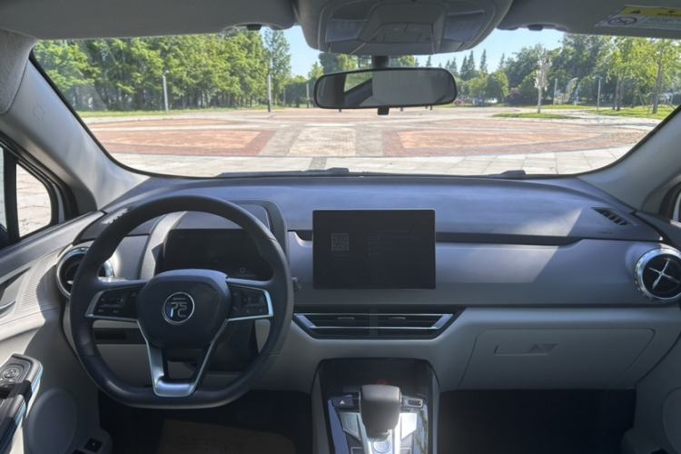 Used BYD Yuan Pro 2023 401KM Luxury Version Interior 4