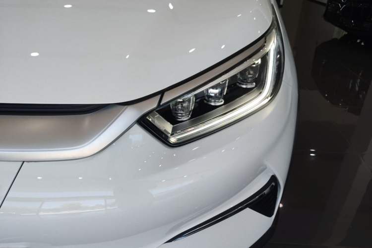 Used BYD Yuan Pro 2023 401 km Deluxe Version Left Front Headlight