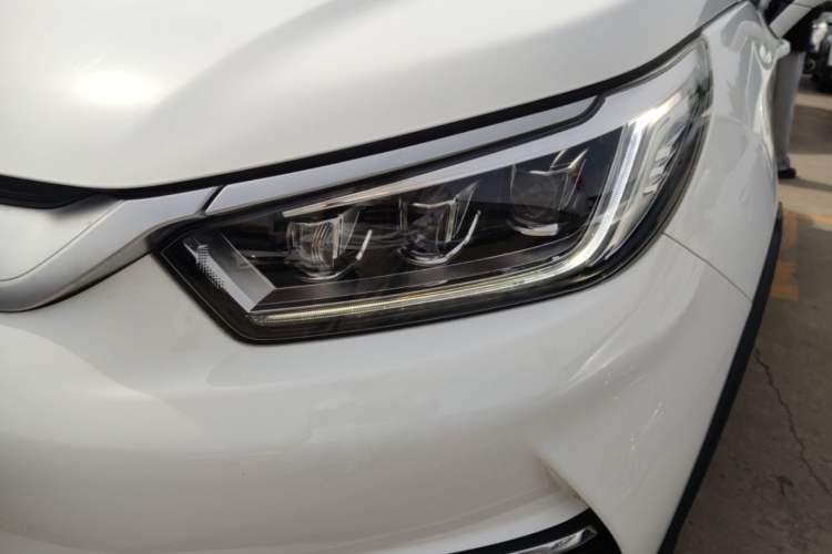 Used BYD Yuan Pro 2023 401KM Luxury Version Left Front Headlight