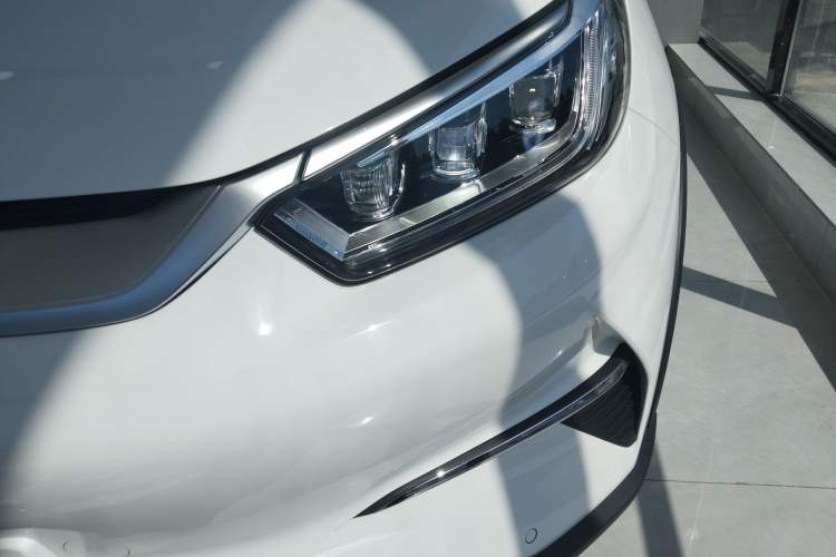 Used BYD Yuan Pro 2023 401 km Deluxe Version Left Front Headlight