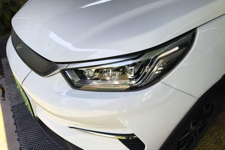 Used BYD Yuan Pro 2023 401 km Deluxe Version Left Front Headlight