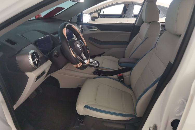 Used BYD Yuan Pro 2023 320KM Luxury Version Left Front Seat