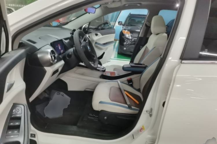 Used BYD Yuan Pro 2023 401 km Deluxe Version Left Front Seat