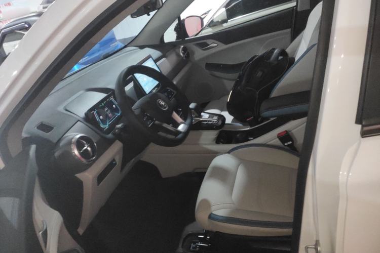 Used BYD Yuan Pro 2023 401 km Deluxe Version Left Front Seat