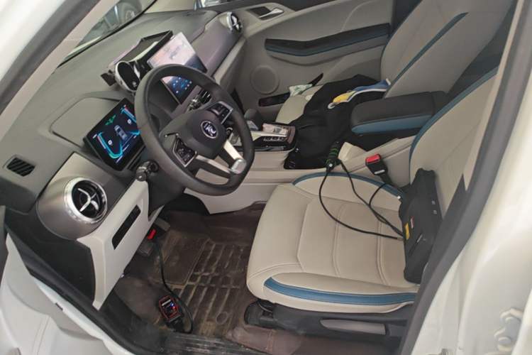 Used BYD Yuan Pro 2023 401 km Deluxe Version Left Front Seat