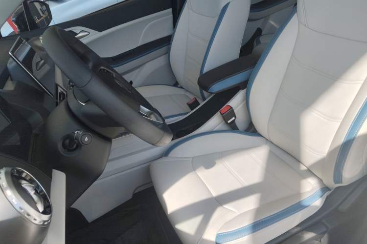 Used BYD Yuan Pro 2023 401 km Deluxe Version Left Front Seat