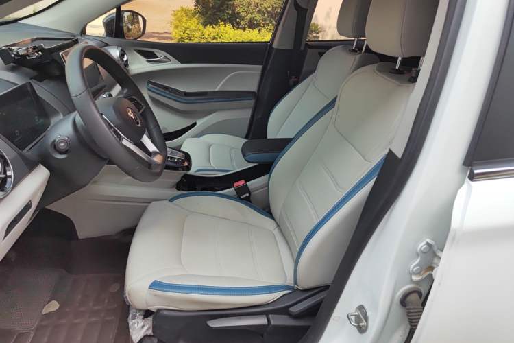 Used BYD Yuan Pro 2023 320KM Luxury Version Left Front Seat