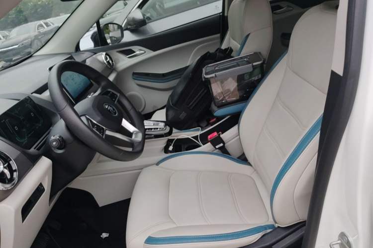 Used BYD Yuan Pro 2023 401 km Deluxe Version Left Front Seat