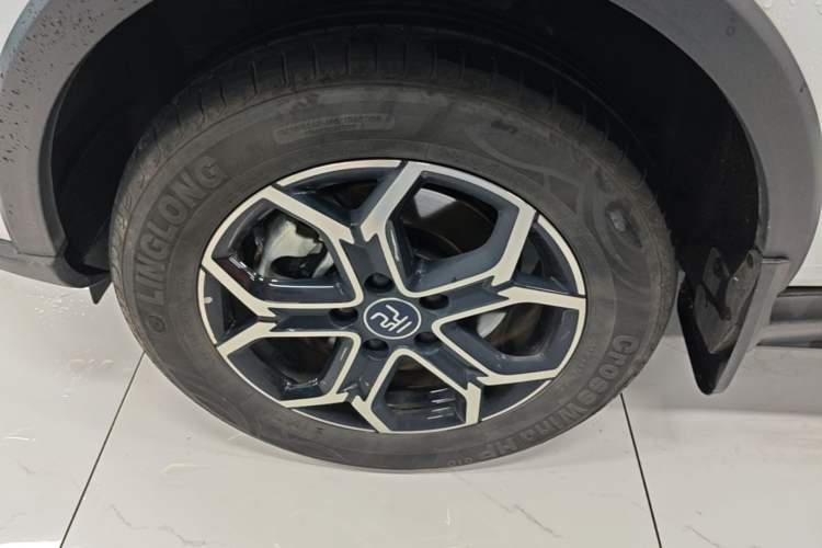 Used BYD Yuan Pro 2023 401 km Deluxe Version Left Front Wheel Hub