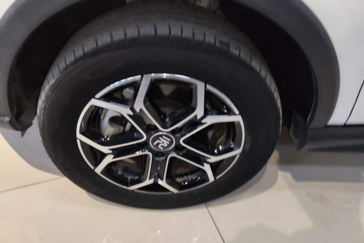 Used BYD Yuan Pro 2023 401 km Deluxe Version Left Front Wheel Hub