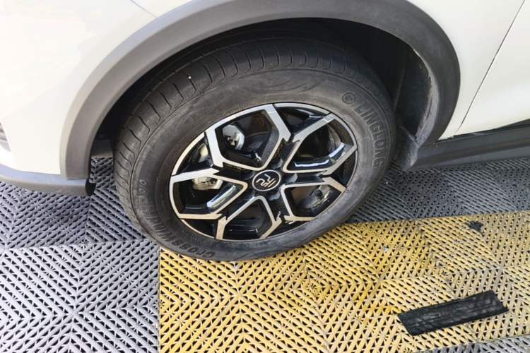 Used BYD Yuan Pro 2023 401 km Deluxe Version Left Front Wheel Hub