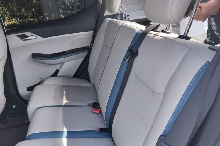 Used BYD Yuan Pro 2023 401 km Deluxe Version Left Rear Seat