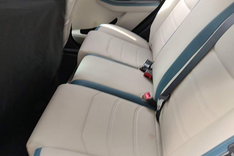 Used BYD Yuan Pro 2023 401 km Deluxe Version Left Rear Seat