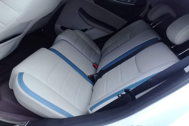 Used BYD Yuan Pro 2023 401 km Deluxe Version Left Rear Seat