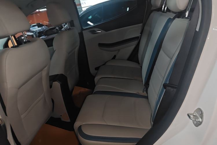 Used BYD Yuan Pro 2023 401KM Luxury Version Left Rear Seat