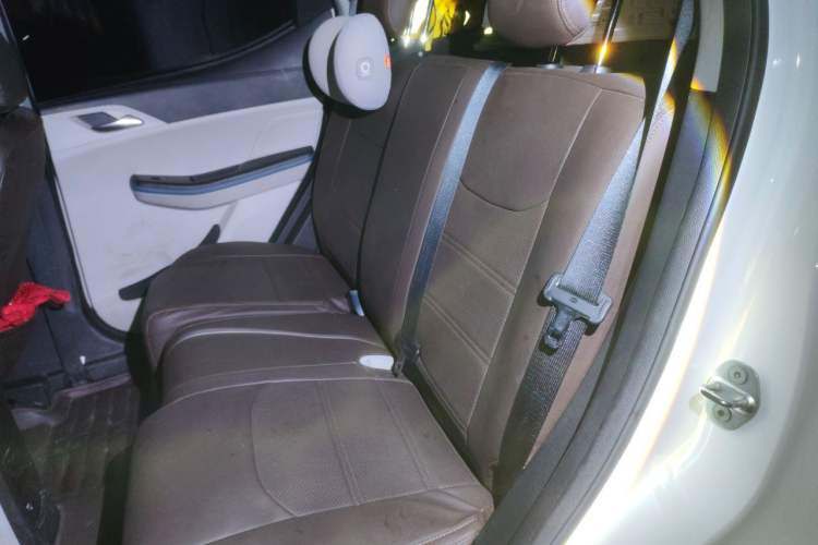 Used BYD Yuan Pro 2023 401KM Luxury Version Left Rear Seat