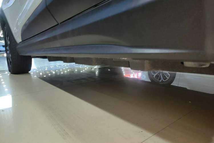 Used BYD Yuan Pro 2023 401 km Deluxe Version Left Side Sill
