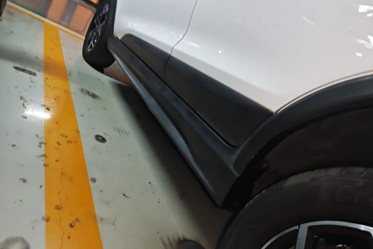 Used BYD Yuan Pro 2023 401KM Luxury Version Left Side Sill