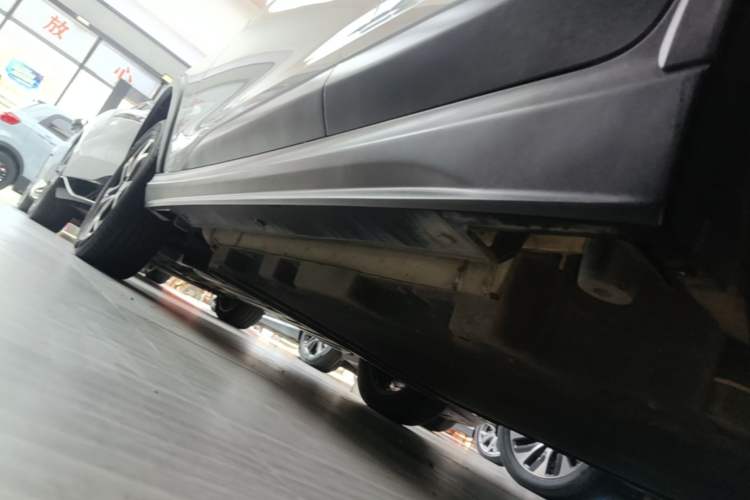 Used BYD Yuan Pro 2023 401KM Luxury Version Left Side Sill