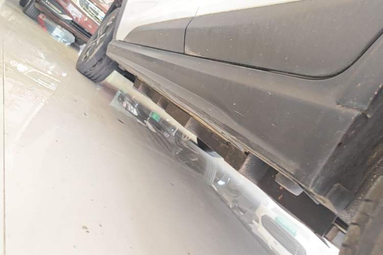 Used BYD Yuan Pro 2023 401 km Deluxe Version Left Side Sill